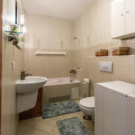 Ann Horyzont * Γκντανσκ